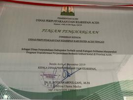 Piagam Penghargaan Sebagai Dinas Perpustakaan Kabupaten Terbaik Untuk Katagori Pelibatan Masyarak...